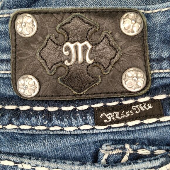 Miss Me Jeans Womens 26 Lowrise Bootcut Stretchy Distressed Embellished Y2K - Picture 6 of 12